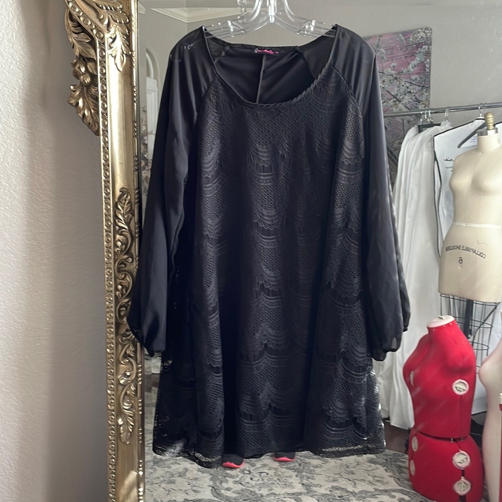 Black chiffon and Lace plus size dress